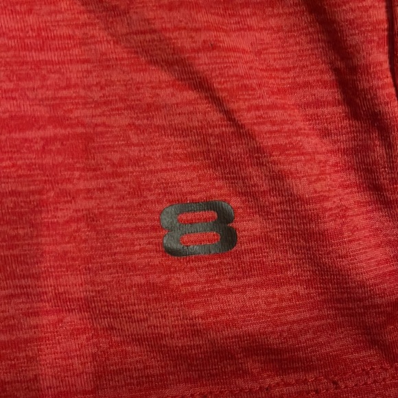 Medium red T-shirt - Picture 3 of 4